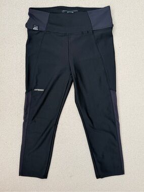 Decathlon 7/8 Tennis Leggings with Dry Hip Ball (Size M)